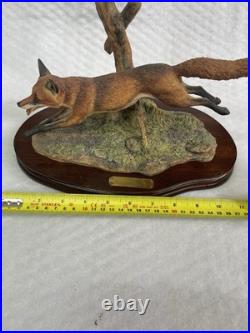 Border Fine Arts'Leicester Fox' Model fox hunting horse and hound hunt kennel