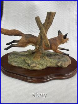 Border Fine Arts'Leicester Fox' Model fox hunting horse and hound hunt kennel