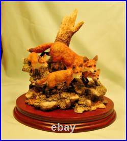 Border Fine Arts Limited 1396 box, Foxes-Look Listen & Learn Very Good Condition