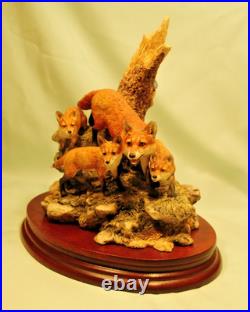 Border Fine Arts Limited 1396 box, Foxes-Look Listen & Learn Very Good Condition