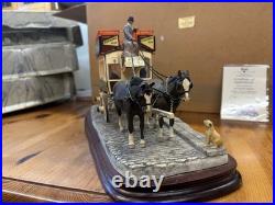 Border Fine Arts London Omnibus