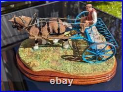 Border Fine Arts Loose Raking B0697A COA Original Box, Excellent Condition Border Fine Arts Loose Raking B0697A COA Original Box, Excellent Condition