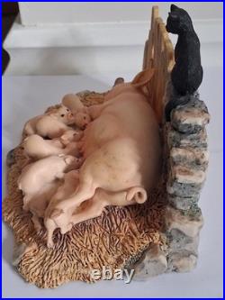 Border Fine Arts Moses and Bertha Figurine JH3 Ray Ayres 1985 Pig Cat Herriot