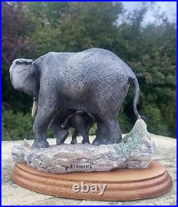 Border Fine Arts' Mother's Care' Elephant figurine B003 593/1250 by R. T. Roberts