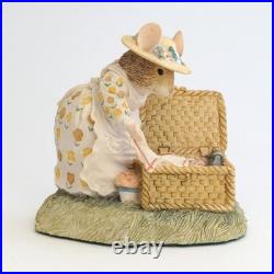 Border Fine Arts Mrs Toadflax and Hamper BH62 Boxed Brambly Hedge