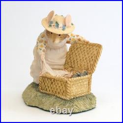Border Fine Arts Mrs Toadflax and Hamper BH62 Boxed Brambly Hedge
