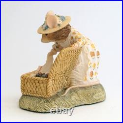 Border Fine Arts Mrs Toadflax and Hamper BH62 Boxed Brambly Hedge