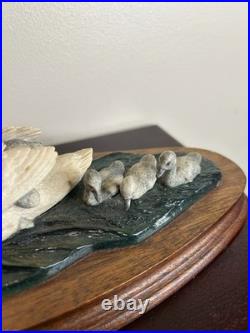 Border Fine Arts Mute Swan & Cygnets N164 Hand Made Scotland Wildlife Figurine