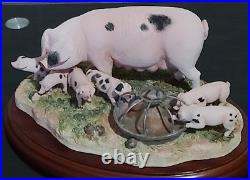Border Fine Arts Never Satisfied Gloucester Old Spot Sow and Piglets B0442A Border Fine Arts Never Satisfied Gloucester Old Spot Sow and Piglets B0442A