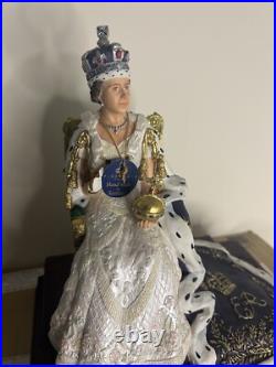 Border Fine Arts Newly Crowned Queen Elizabeth II Rare Piece Sceptre Hand Broke