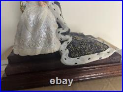 Border Fine Arts Newly Crowned Queen Elizabeth II Rare Piece Sceptre Hand Broke