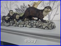 Border Fine Arts Otter Family'Keeping Up' B0333 Mounted Ceramic Figurine