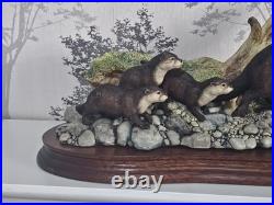 Border Fine Arts Otter Family'Keeping Up' B0333 Mounted Ceramic Figurine