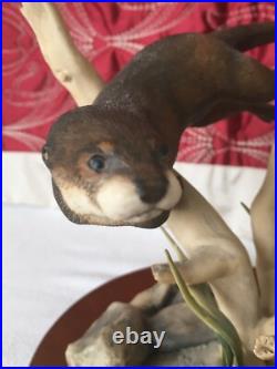 Border Fine Arts Otter and Trout WW5 Vintage 1989 by Elizabeth Waugh