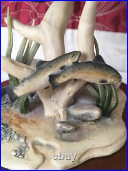 Border Fine Arts Otter and Trout WW5 Vintage 1989 by Elizabeth Waugh