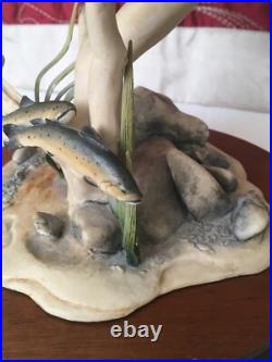 Border Fine Arts Otter and Trout WW5 Vintage 1989 by Elizabeth Waugh