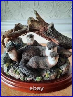 Border Fine Arts Otters