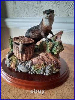 Border Fine Arts Otters