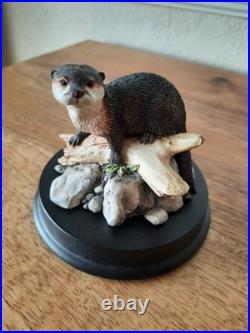 Border Fine Arts Otters