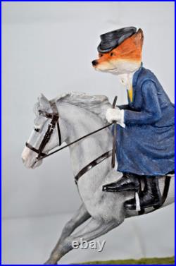 Border Fine Arts Reynard The Fox Figure Lady Camilla A20111