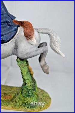 Border Fine Arts Reynard The Fox Figure Lady Camilla A20111