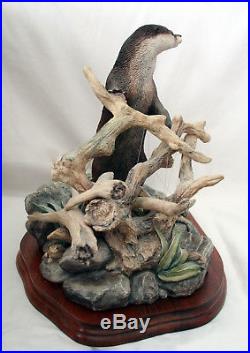 Border Fine Arts River Sentinel Otter B0362 Ray Ayres Limited Edition