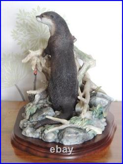 Border Fine Arts River Sentinel Otter Sculpture Ltd Edition by Ray Ayres 1999