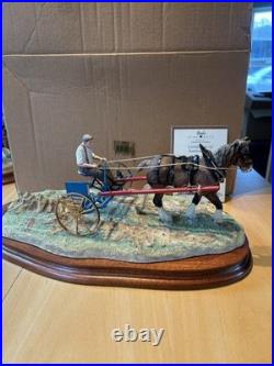 Border Fine Arts Rowing Up