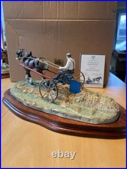 Border Fine Arts Rowing Up