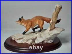 Border Fine Arts SNOWY TRAIL Figurine FT03 David Walton Fox in Snow Border Fine Arts SNOWY TRAIL Figurine FT03 David Walton Fox in Snow