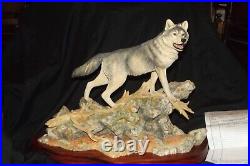 Border Fine Arts STW07 Pack Leader Wolf (large Size) Modeller Richard and papers