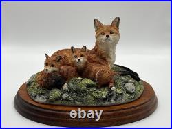 Border Fine Arts Scene'Fox & Family', by D Walton B0038 1996