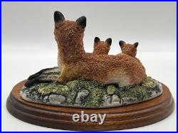 Border Fine Arts Scene'Fox & Family', by D Walton B0038 1996