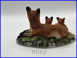 Border Fine Arts Scene'Fox & Family', by D Walton B0038 1996