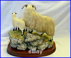 Border Fine Arts Sheep Figurine A Ewe And A Pair Limited Ed Boxed Model B 0238