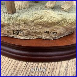 Border Fine Arts Shire Ltd 350 Grazing JH33A Ayers All Creatures Great & Small