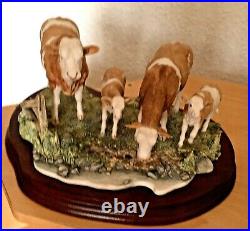 Border Fine Arts Signed limited edition Simmental Family in perfect condition