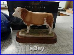 Border Fine Arts Simmental Bull. Boxed. Limited Edition