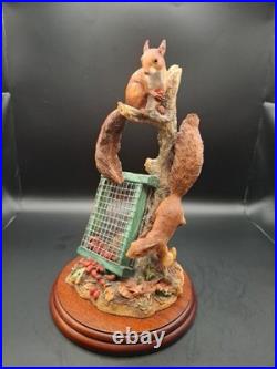 Border Fine Arts Society Figurine Red Squirrels Autumn Reds Boxed B0779