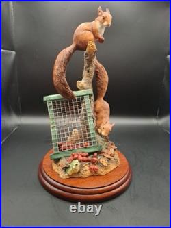 Border Fine Arts Society Figurine Red Squirrels Autumn Reds Boxed B0779