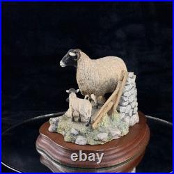 Border Fine Arts Spring Lambing JH6 1985 Sheep Figurine James Herriot Scotland