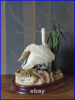 Border Fine Arts Swan and Cygnets Sculpture First One In by Ray Ayres 1997