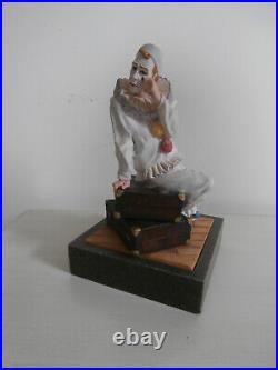 Border Fine Arts The Party's Over Clown Sat On Suitcase Limited Edition Figurine