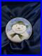 Border-Fine-Arts-The-Snowman-Round-Enamel-Box-No-A3997-01-eh