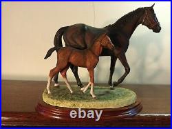 Border Fine Arts'Thoroughbred Mare And Foal'Dark and Light Bay Ltd Ed 534/1500