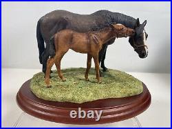 Border Fine Arts Thoroughbred Mare & foal by A Wall Limited Brand new A0147 2000
