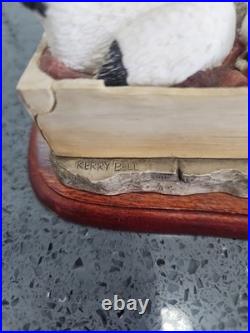 Border Fine Arts Under Her Wing Hen & Kittens Ltd Edition Figurine No Box Perfec
