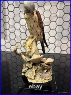 Border Fine Arts Victor Hayton Kestrel And Mouse Perfect Condition Rare