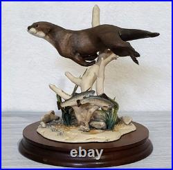 Border Fine Arts Vintage Otter & Trout Figurine by Elizabeth Waugh no. WW5