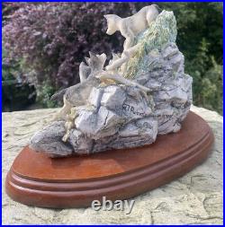 Border Fine Arts figure'Den Mother' STW06 by Richard Robert's 1995, 391/ 2500